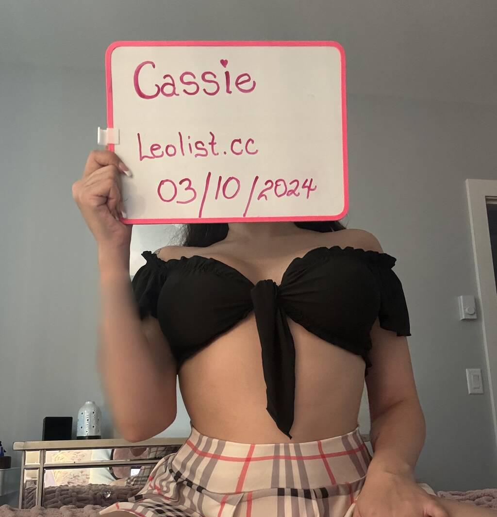 Cassie is Female Escorts. | Kelowna | British Columbia | Canada | scarletamour.com 