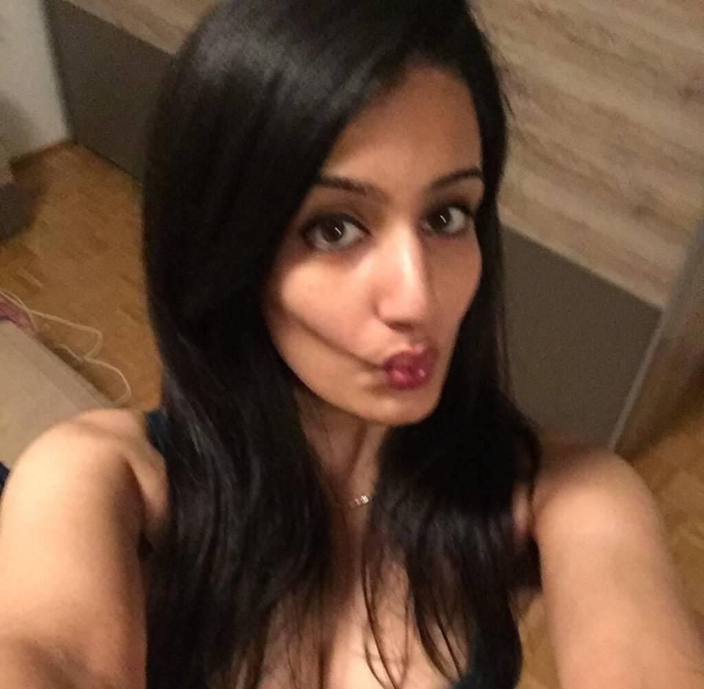 Amanjeet Kaur is Female Escorts. | Barrie | Ontario | Canada | scarletamour.com 