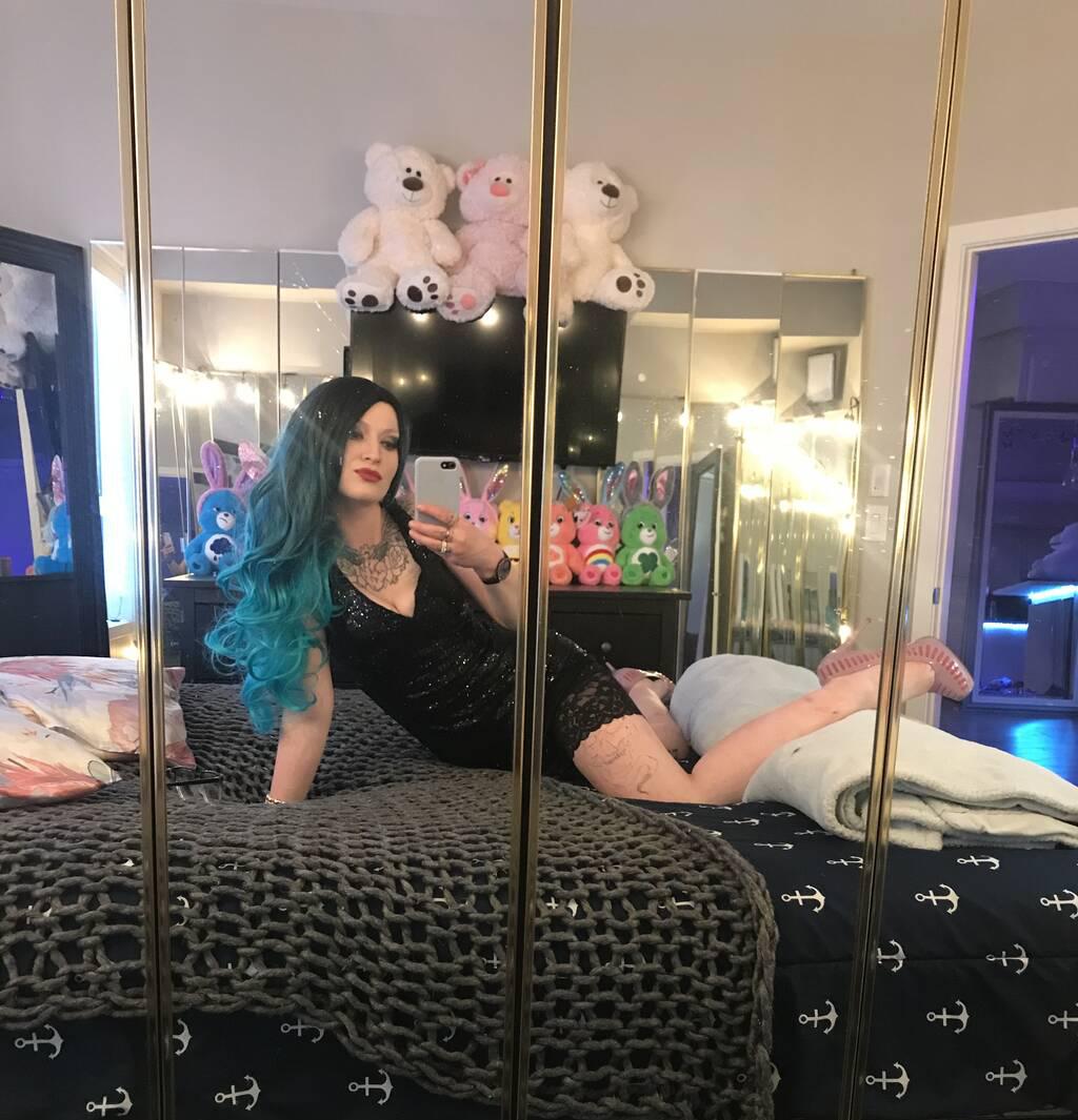 Lilith Luna is Female Escorts. | Saskatoon | Saskatchewan | Canada | scarletamour.com 