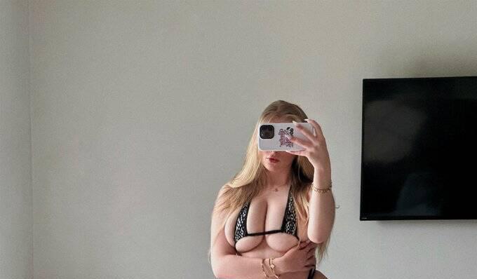 Sara ruby is Female Escorts. | Ottawa | Ontario | Canada | scarletamour.com 