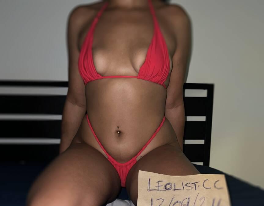 kelly is Female Escorts. | Winnipeg | Manitoba | Canada | scarletamour.com 