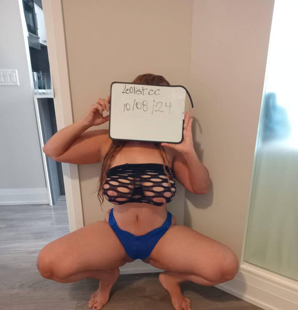 Mia is Female Escorts. | Toronto | Ontario | Canada | scarletamour.com 