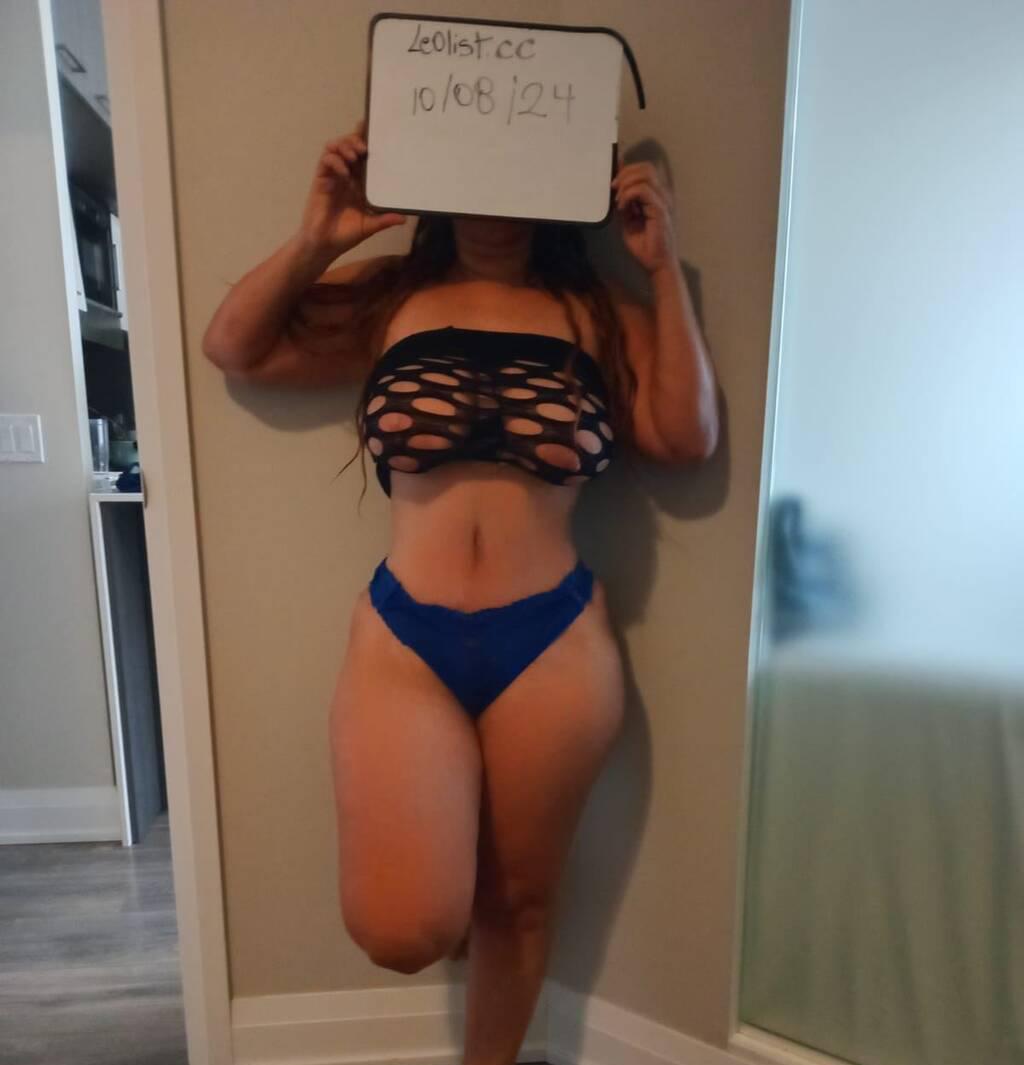 Mia is Female Escorts. | Toronto | Ontario | Canada | scarletamour.com 