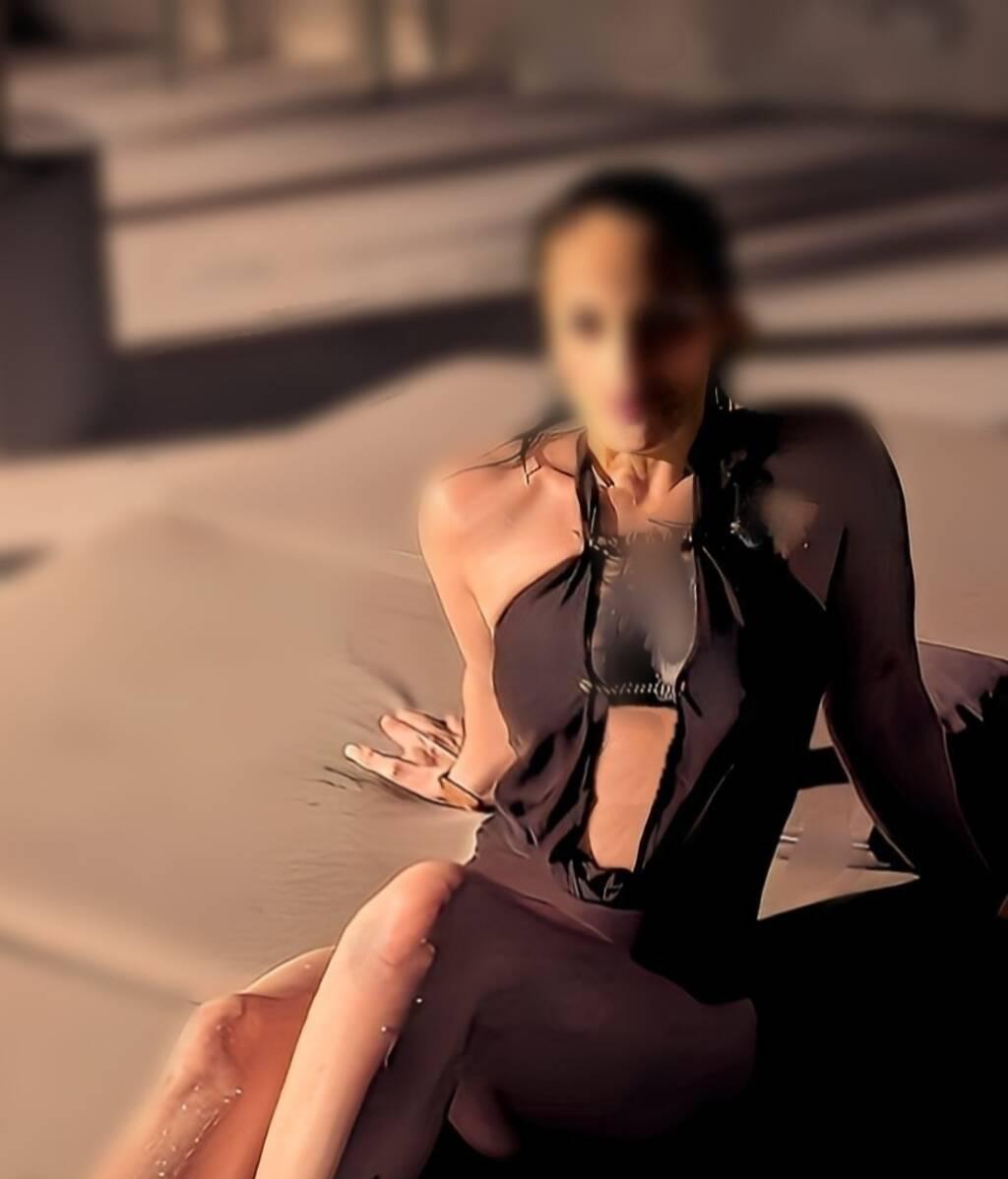 Corin is Female Escorts. | Victoria | British Columbia | Canada | scarletamour.com 