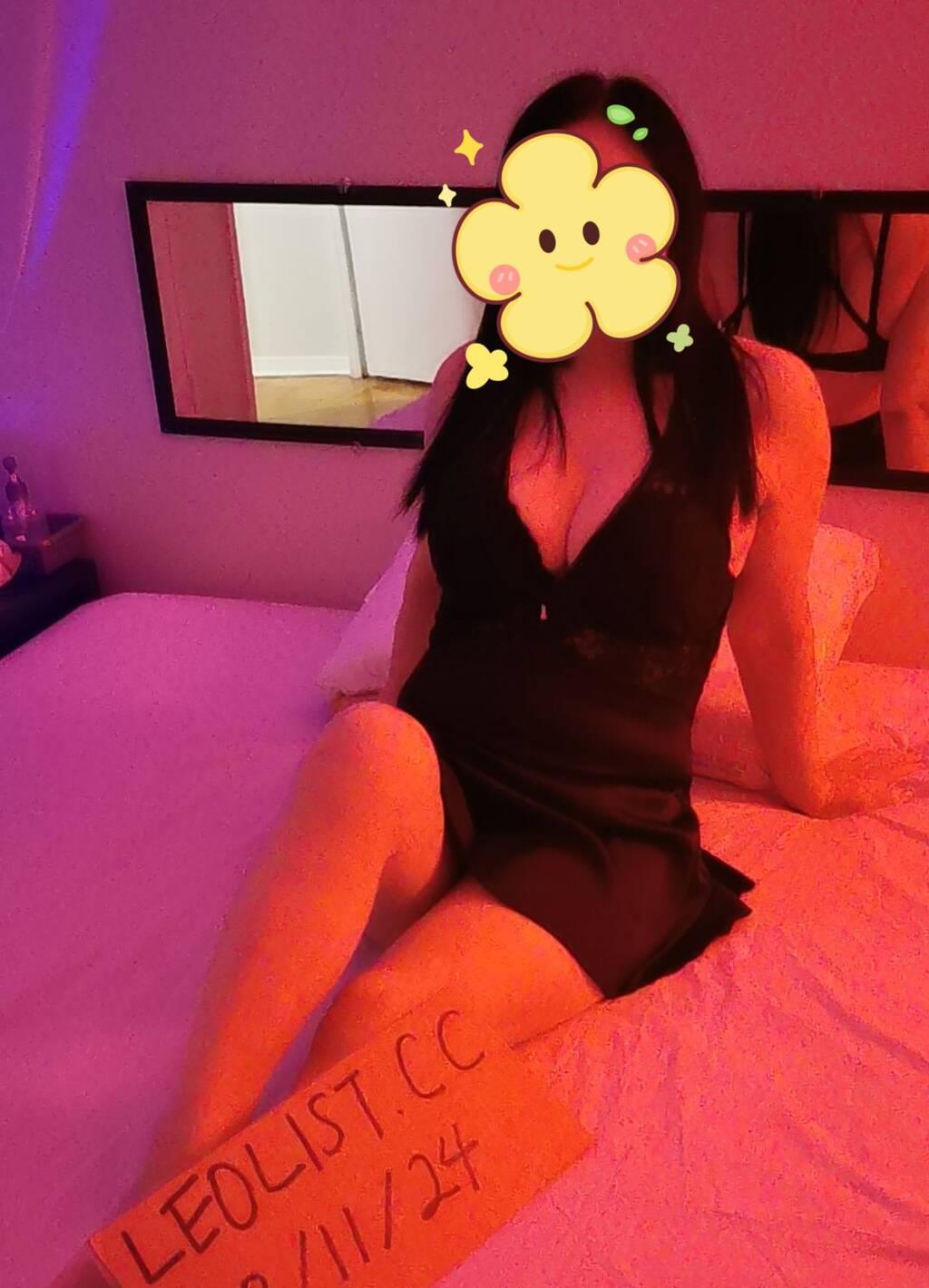 Luna is Female Escorts. | Toronto | Ontario | Canada | scarletamour.com 