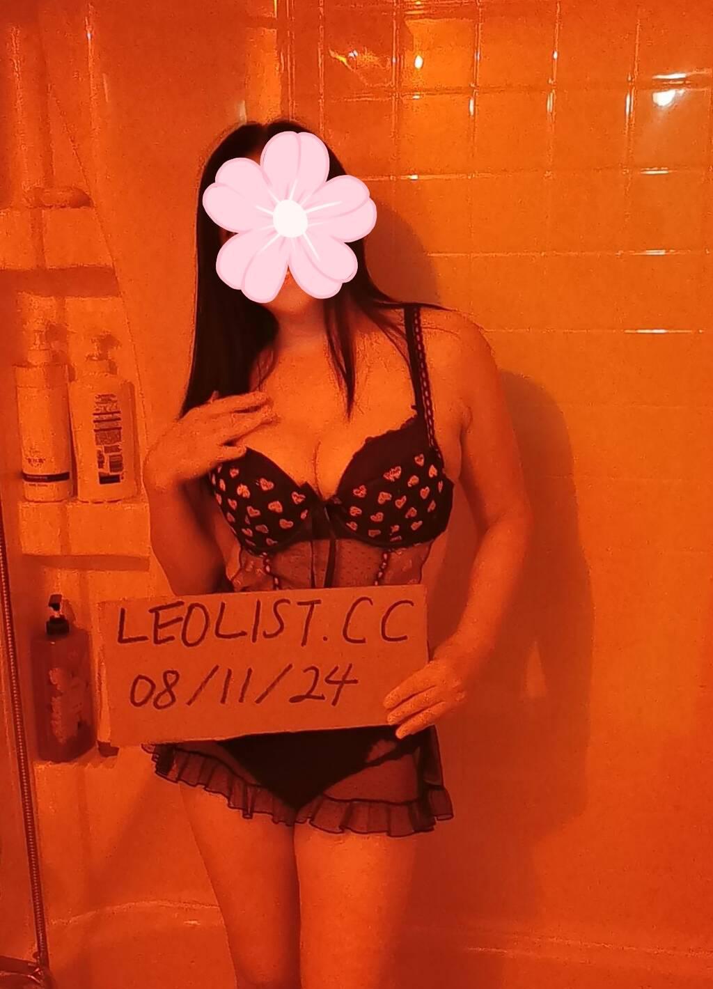 Luna is Female Escorts. | Toronto | Ontario | Canada | scarletamour.com 