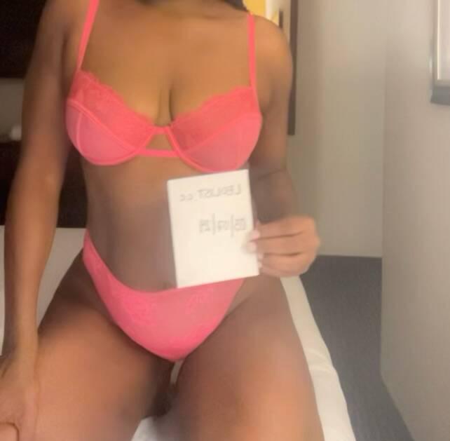 Aubrey IN/OUT is Female Escorts. | Guelph | Ontario | Canada | scarletamour.com 