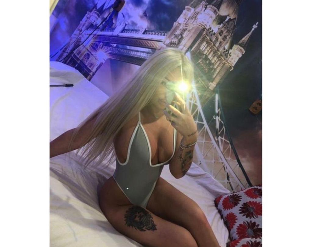  is Female Escorts. | Wales | United Kingdom | United Kingdom | scarletamour.com 