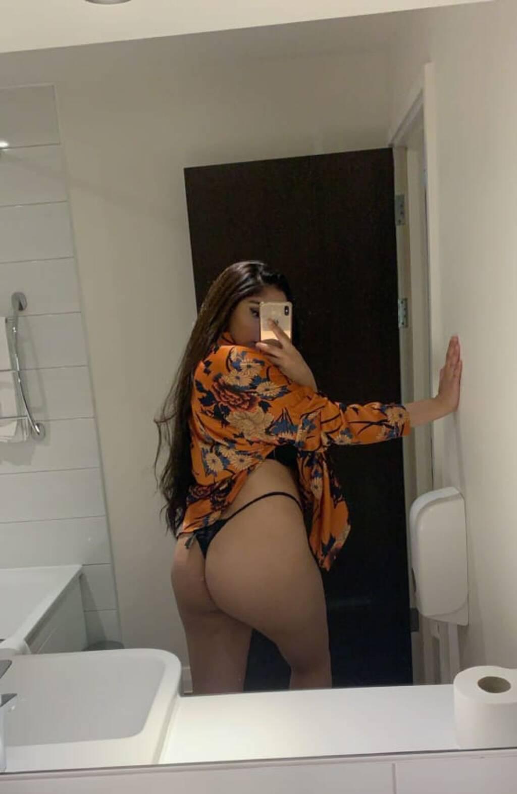 Sukhpreet kaur is Female Escorts. | Winnipeg | Manitoba | Canada | scarletamour.com 