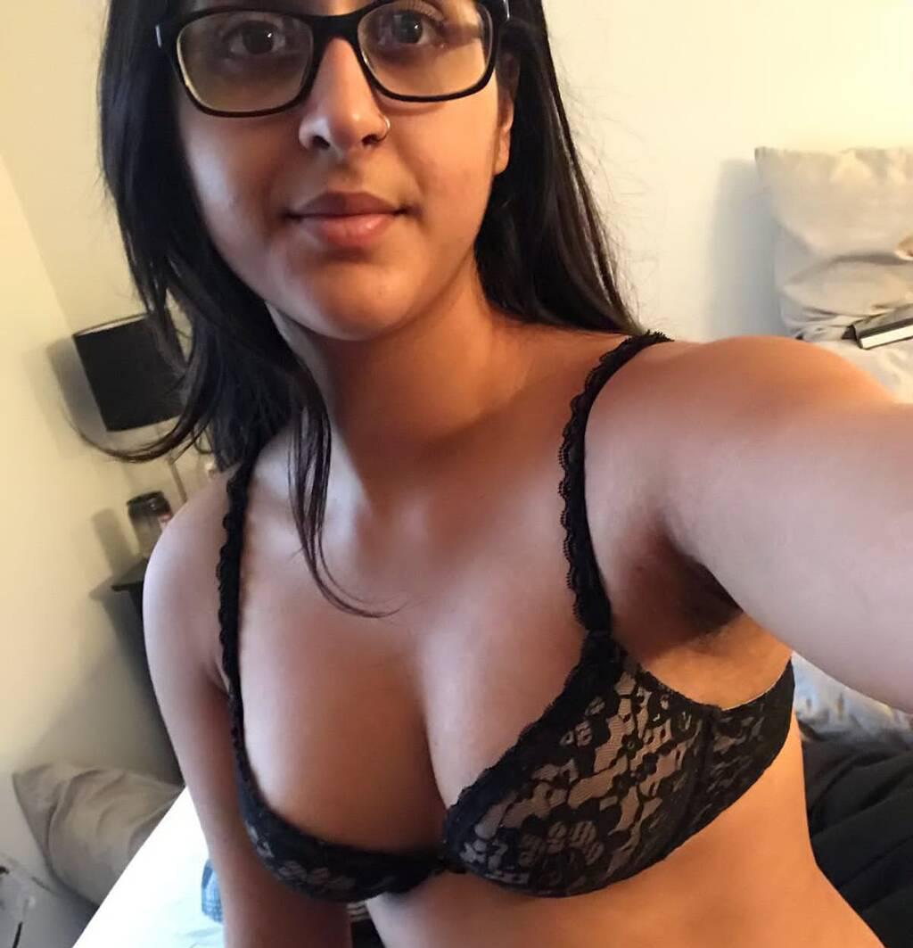 Shivani is Female Escorts. | Toronto | Ontario | Canada | scarletamour.com 