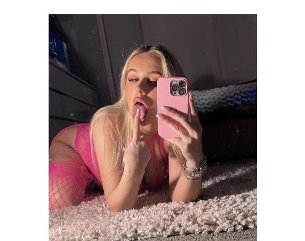  is Female Escorts. | Manchester | United Kingdom | United Kingdom | scarletamour.com 