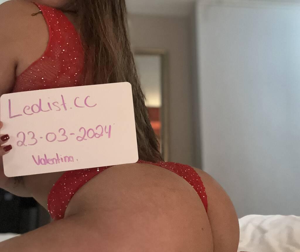 Valentina lopez is Female Escorts. | Montreal | Quebec | Canada | scarletamour.com 