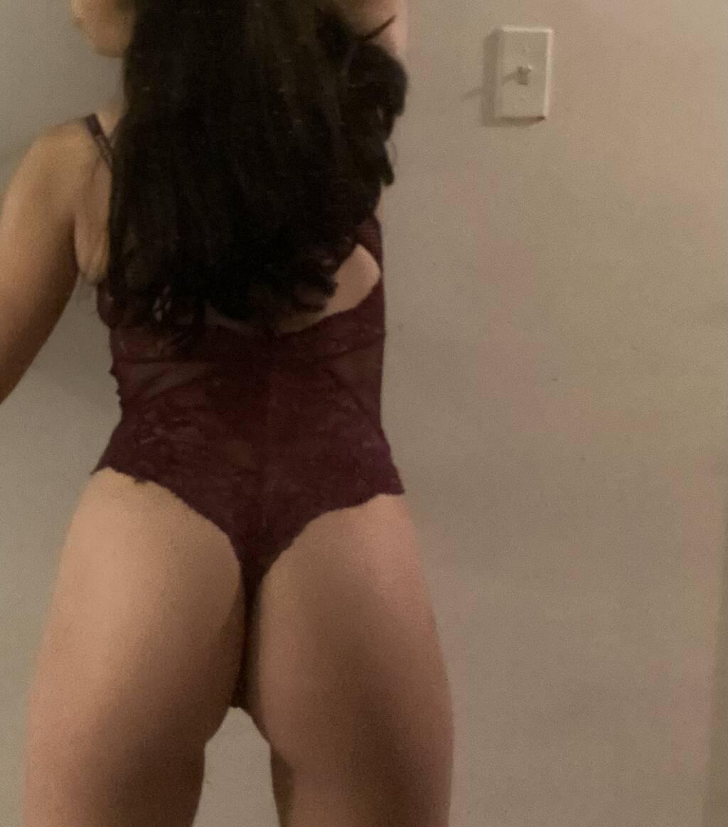 Anya is Female Escorts. | Hamilton | Ontario | Canada | scarletamour.com 