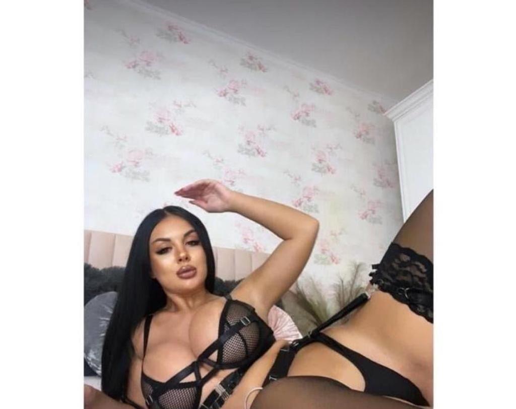  is Female Escorts. | Devon | United Kingdom | United Kingdom | scarletamour.com 