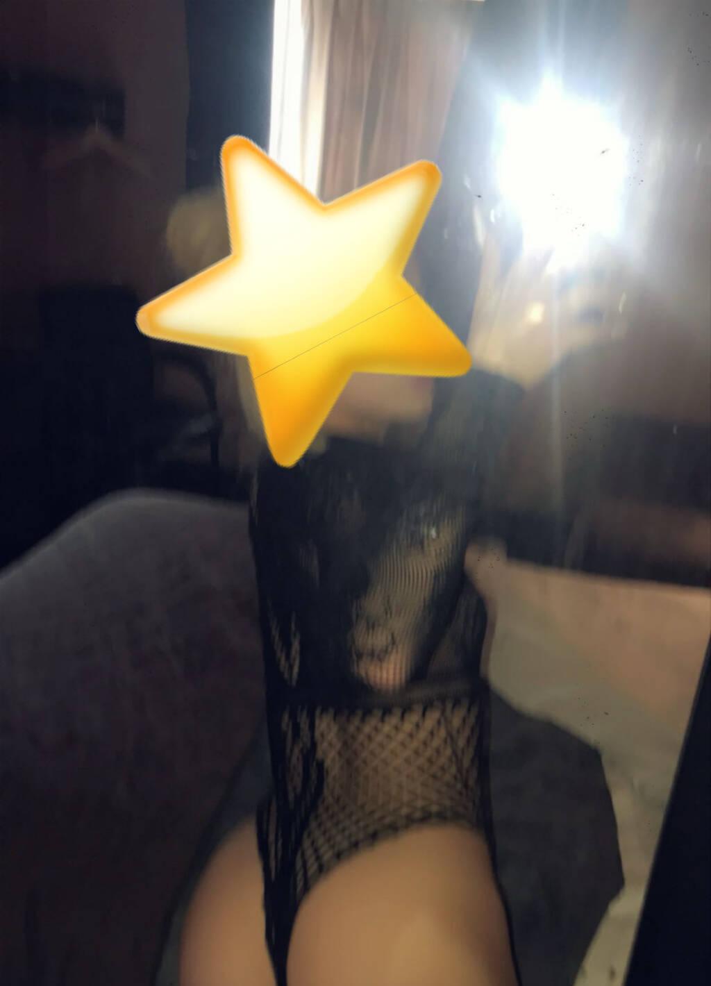 Ava is Female Escorts. | London | Ontario | Canada | scarletamour.com 