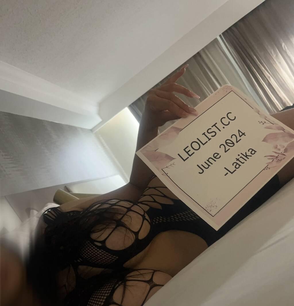 East Indian Latika is Female Escorts. | Saskatoon | Saskatchewan | Canada | scarletamour.com 