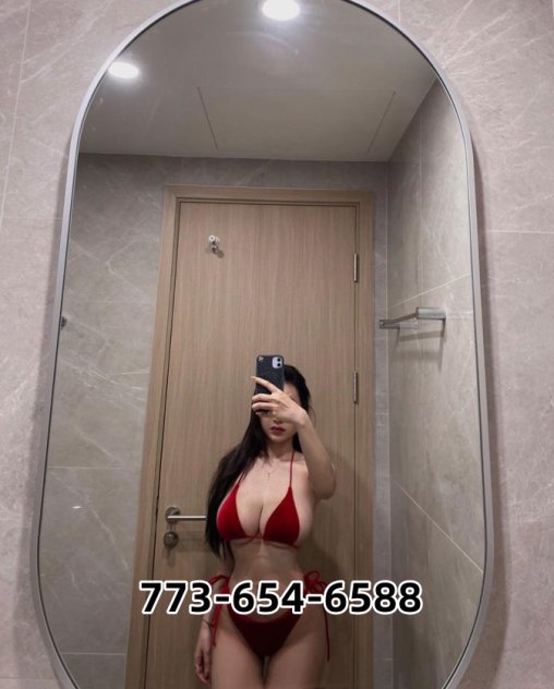  is Female Escorts. | Chicago Falls | Illinois | United States | scarletamour.com 