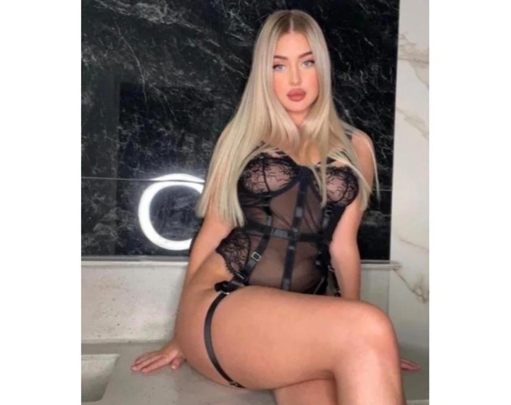  is Female Escorts. | Wales | United Kingdom | United Kingdom | scarletamour.com 