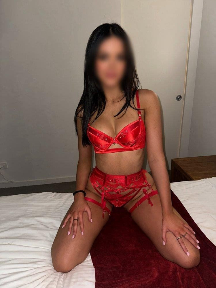 Victoria Cartier is Female Escorts. | Perth | Australia | Australia | scarletamour.com 