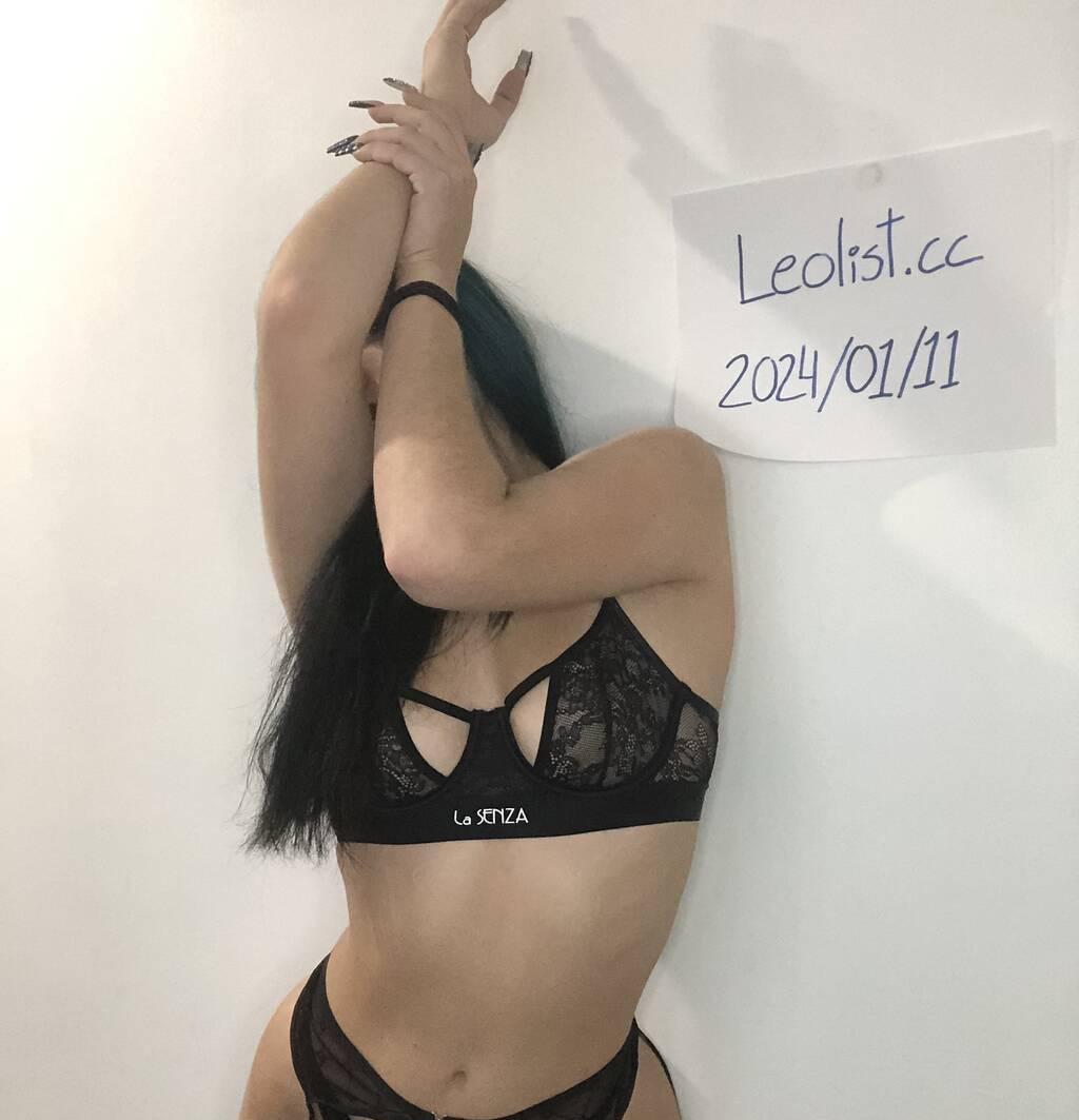 Summer is Female Escorts. | Edmonton | Alberta | Canada | scarletamour.com 