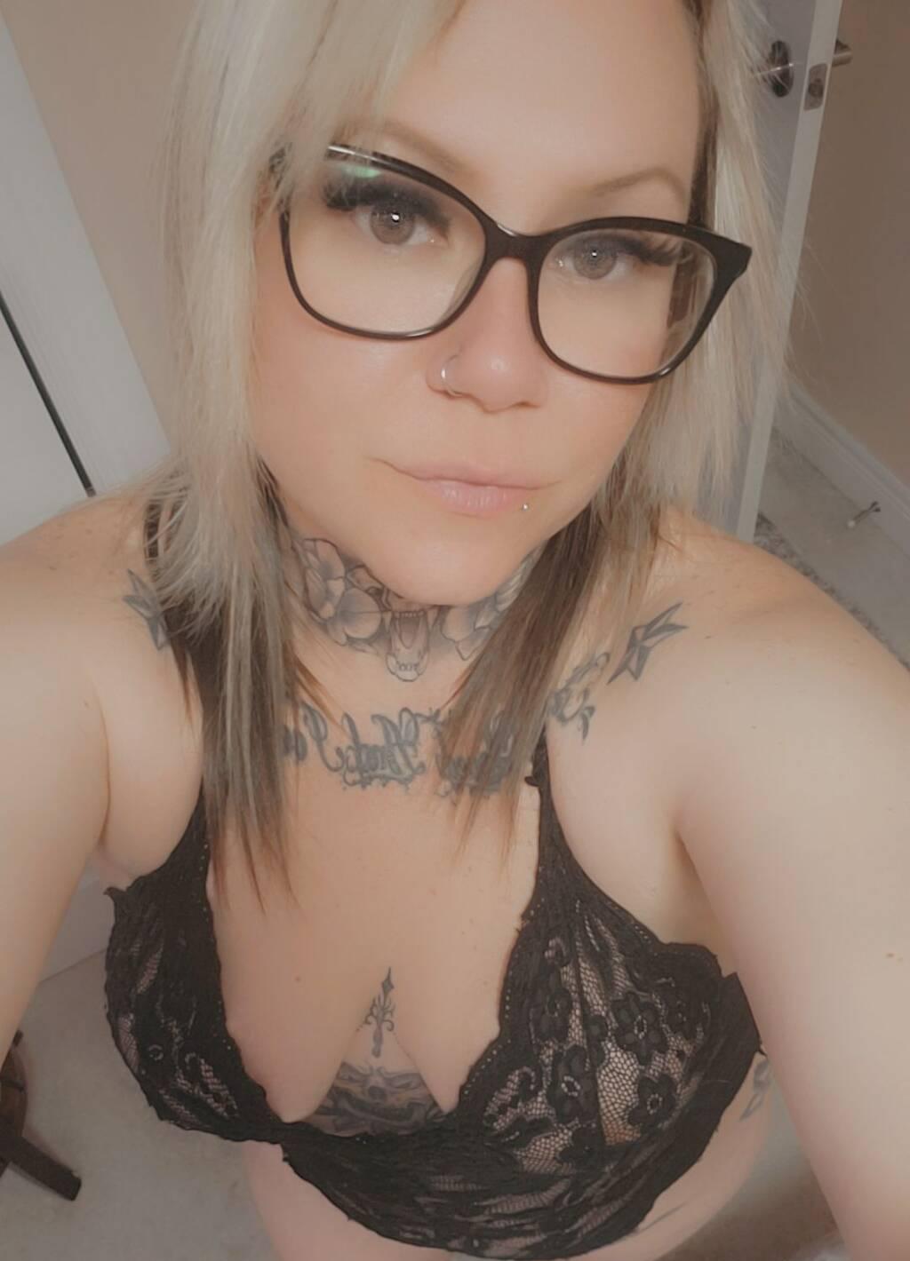 Jamie is Female Escorts. | Kingston | Ontario | Canada | scarletamour.com 