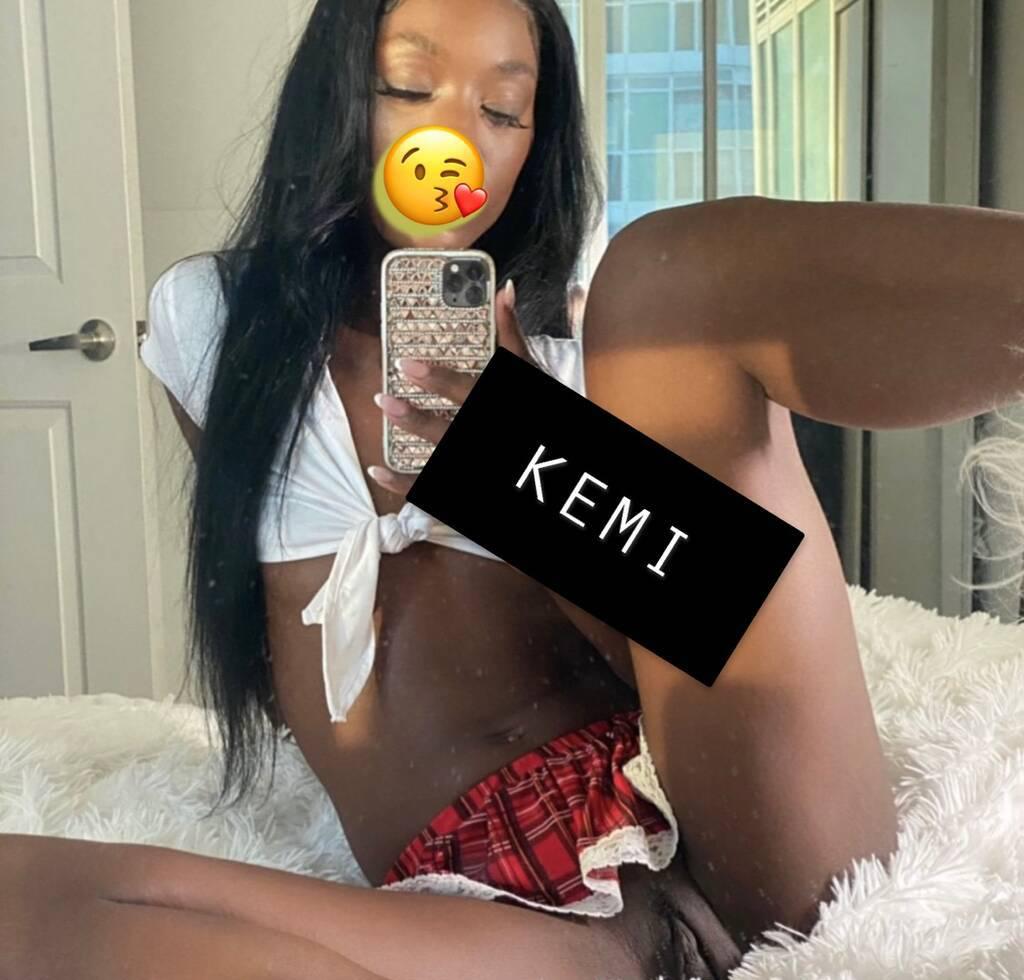 Kemi is Female Escorts. | Sarnia | Ontario | Canada | scarletamour.com 