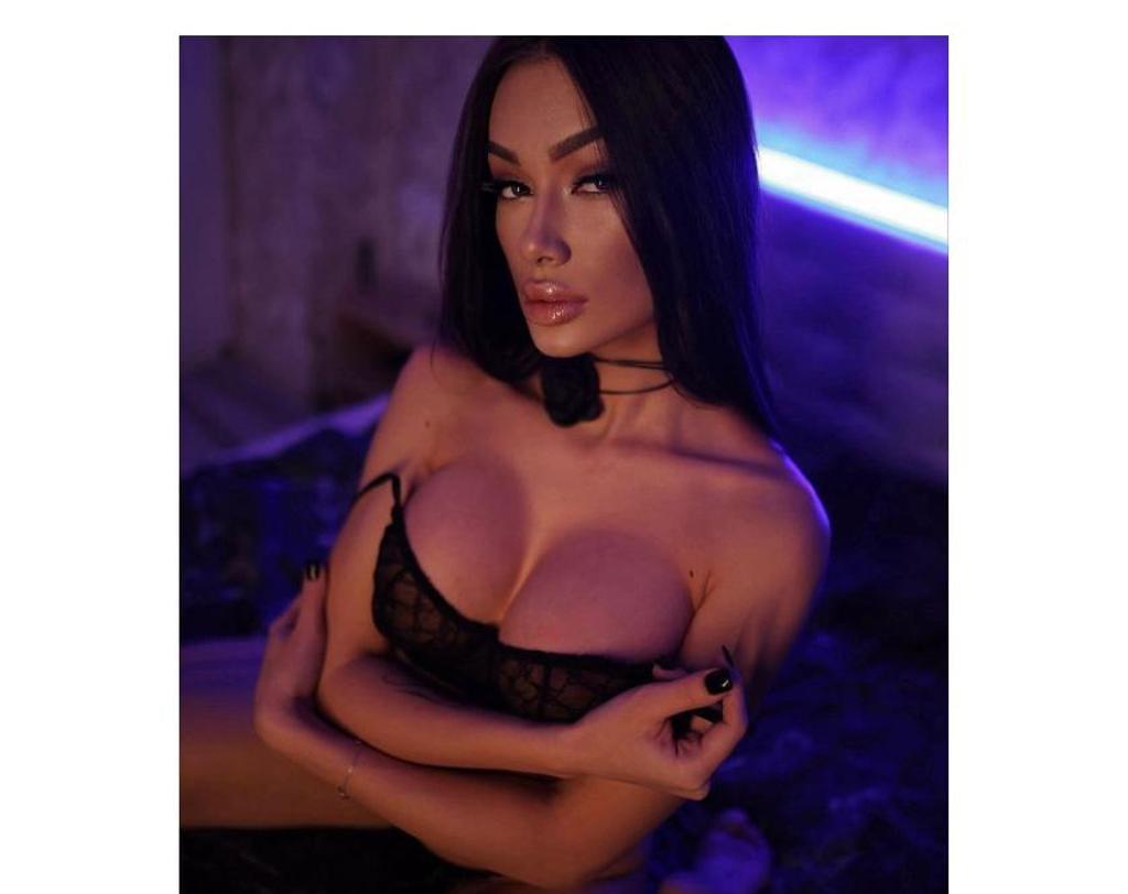  is Female Escorts. | London | United Kingdom | United Kingdom | scarletamour.com 