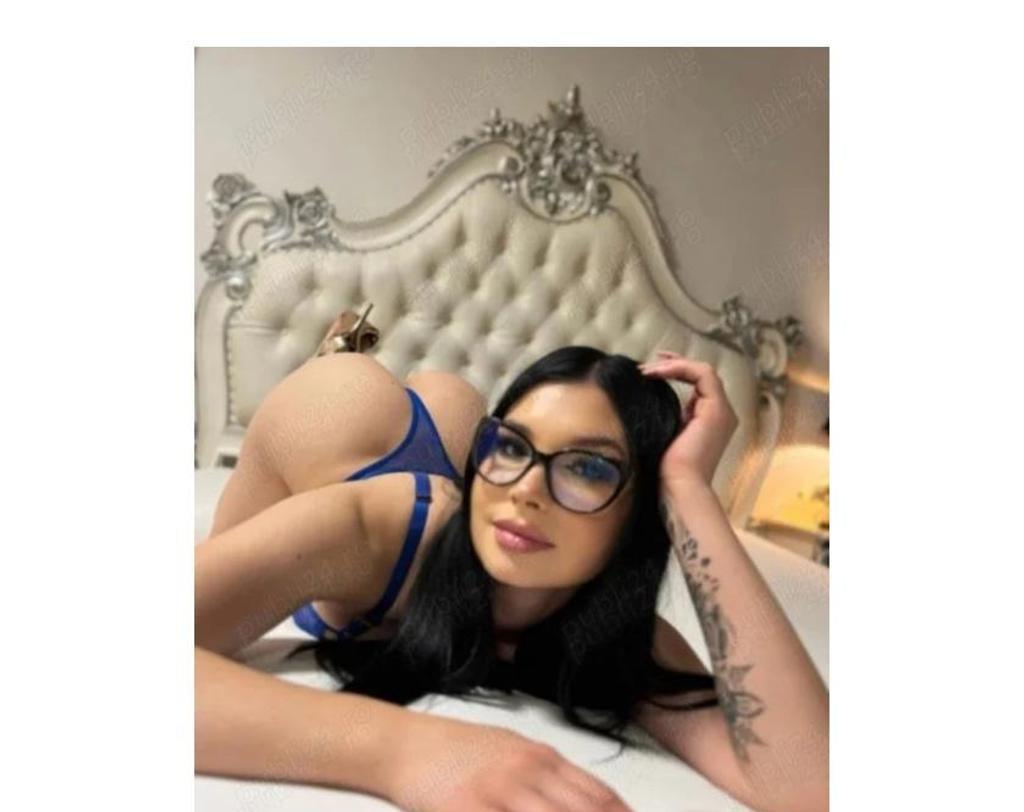  is Female Escorts. | London | United Kingdom | United Kingdom | scarletamour.com 