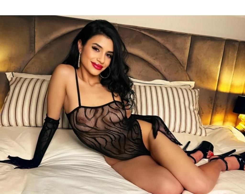  is Female Escorts. | East Midlands | United Kingdom | United Kingdom | scarletamour.com 