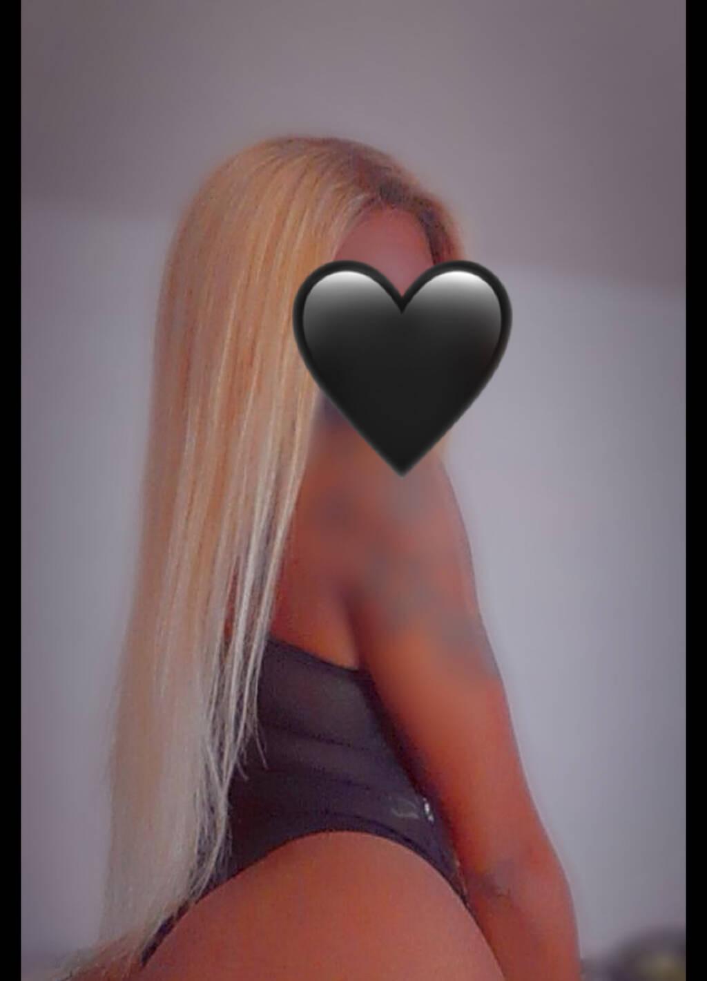 Cream baby is Female Escorts. | Guelph | Ontario | Canada | scarletamour.com 