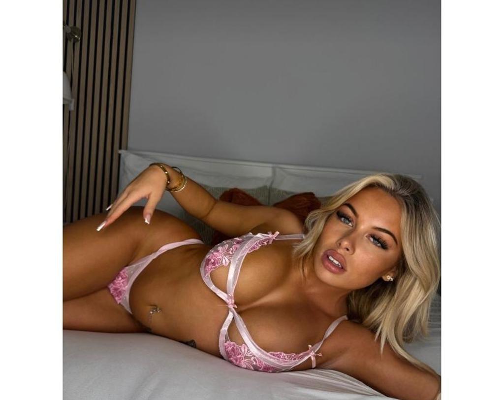  is Female Escorts. | Bath | United Kingdom | United Kingdom | scarletamour.com 