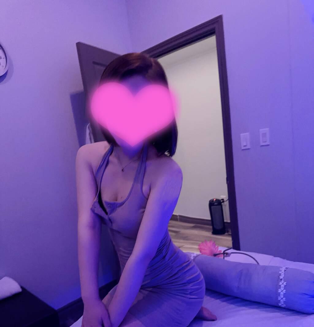 moon is Female Escorts. | Toronto | Ontario | Canada | scarletamour.com 