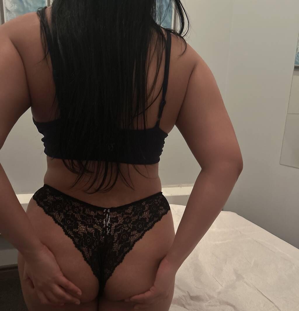 moon is Female Escorts. | Toronto | Ontario | Canada | scarletamour.com 