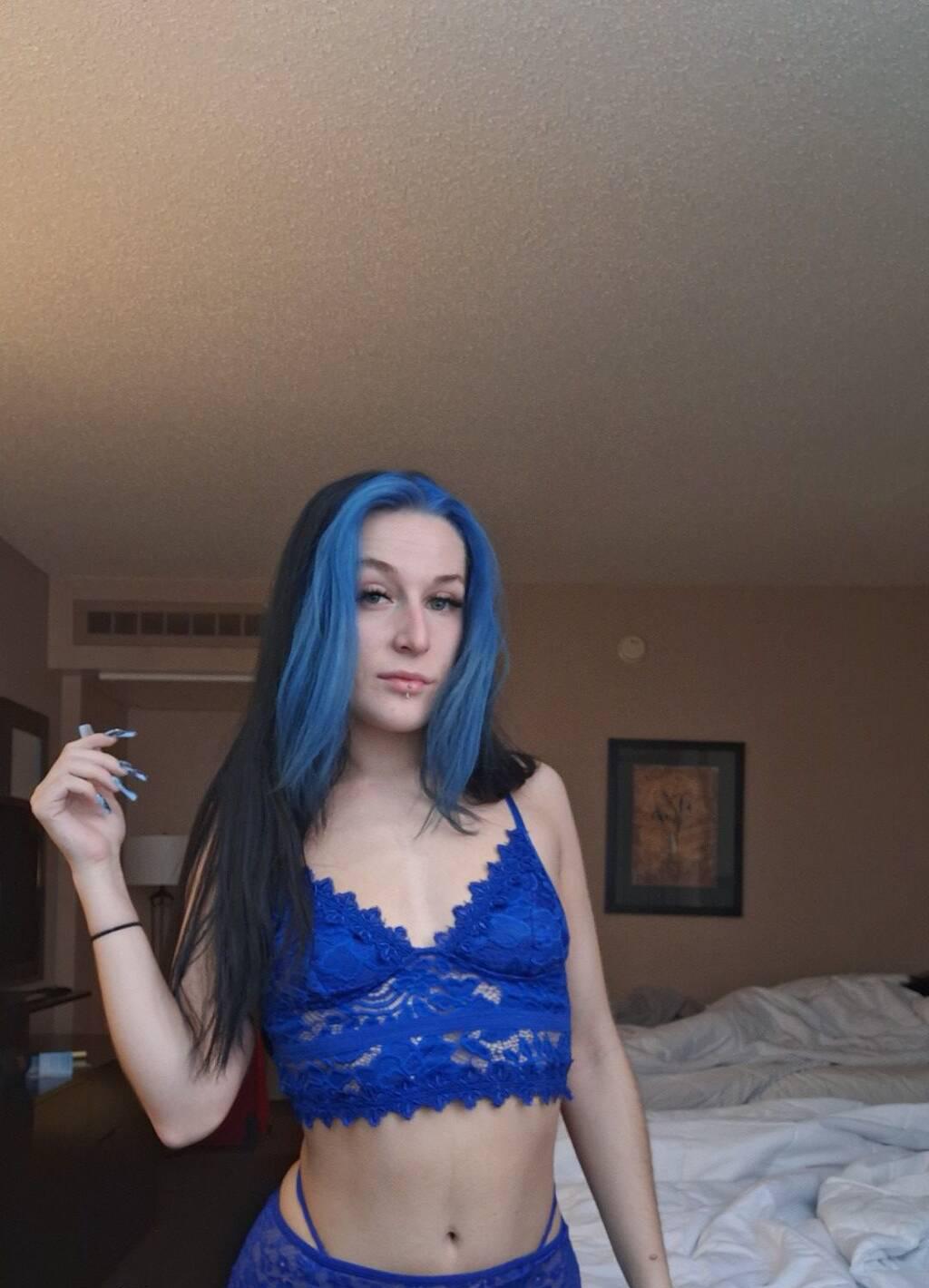 Summer is Female Escorts. | Calgary | Alberta | Canada | scarletamour.com 