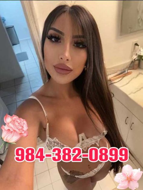  is Female Escorts. | Raleigh / Durham | North Carolina | United States | scarletamour.com 