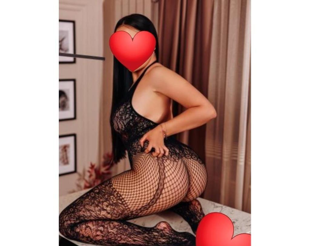  is Female Escorts. | London | United Kingdom | United Kingdom | scarletamour.com 