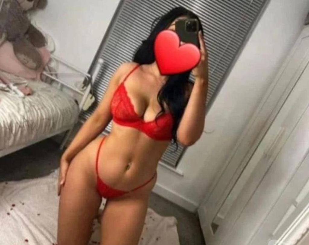  is Female Escorts. | London | United Kingdom | United Kingdom | scarletamour.com 