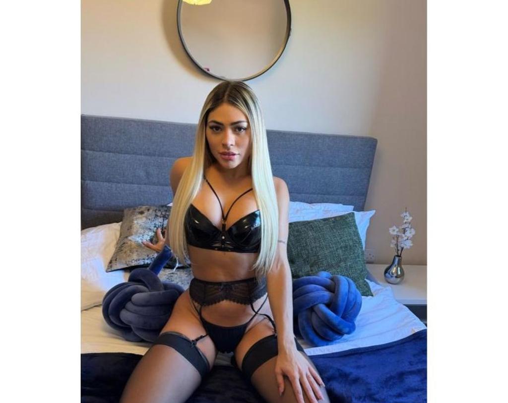  is Female Escorts. | Essex | United Kingdom | United Kingdom | scarletamour.com 