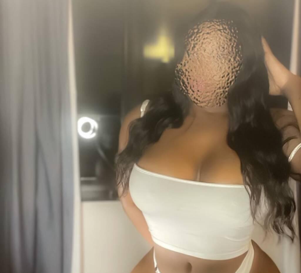 Angel is Female Escorts. | Calgary | Alberta | Canada | scarletamour.com 