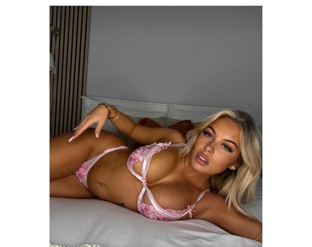  is Female Escorts. | Bath | United Kingdom | United Kingdom | scarletamour.com 