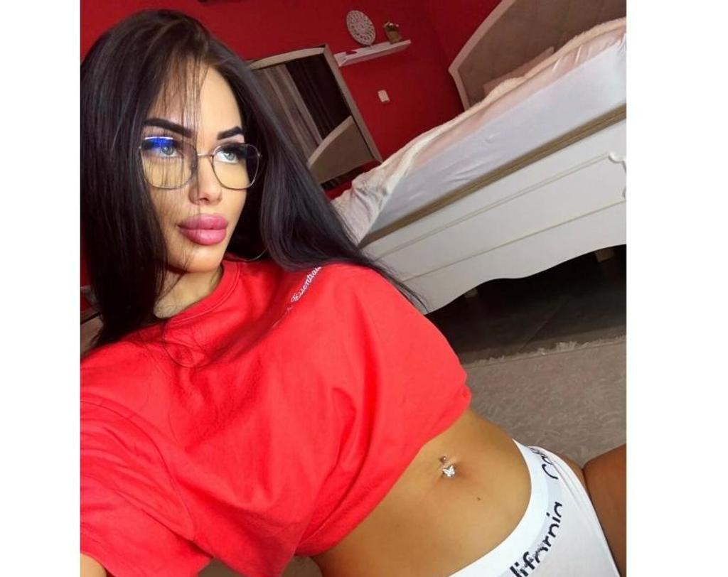  is Female Escorts. | Manchester | United Kingdom | United Kingdom | scarletamour.com 