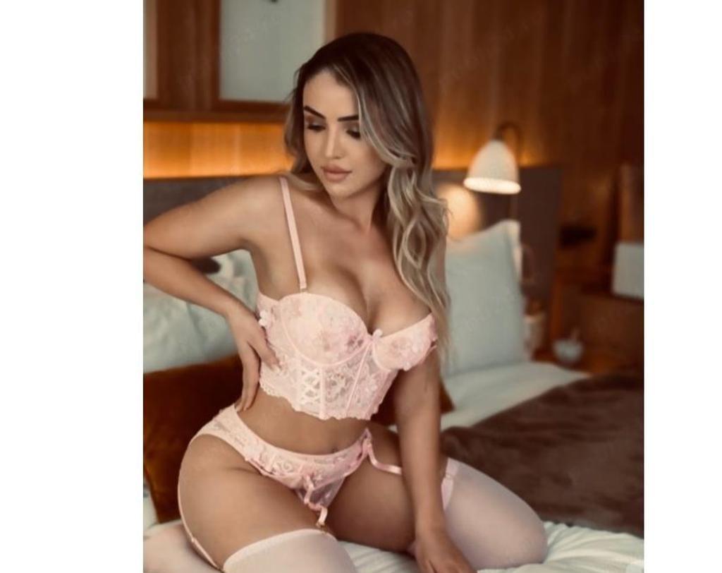  is Female Escorts. | Bath | United Kingdom | United Kingdom | scarletamour.com 