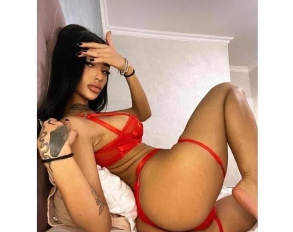  is Female Escorts. | East Midlands | United Kingdom | United Kingdom | scarletamour.com 