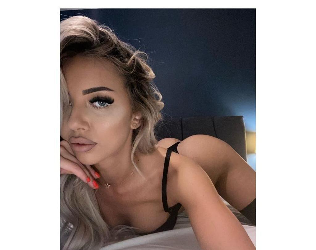  is Female Escorts. | Essex | United Kingdom | United Kingdom | scarletamour.com 