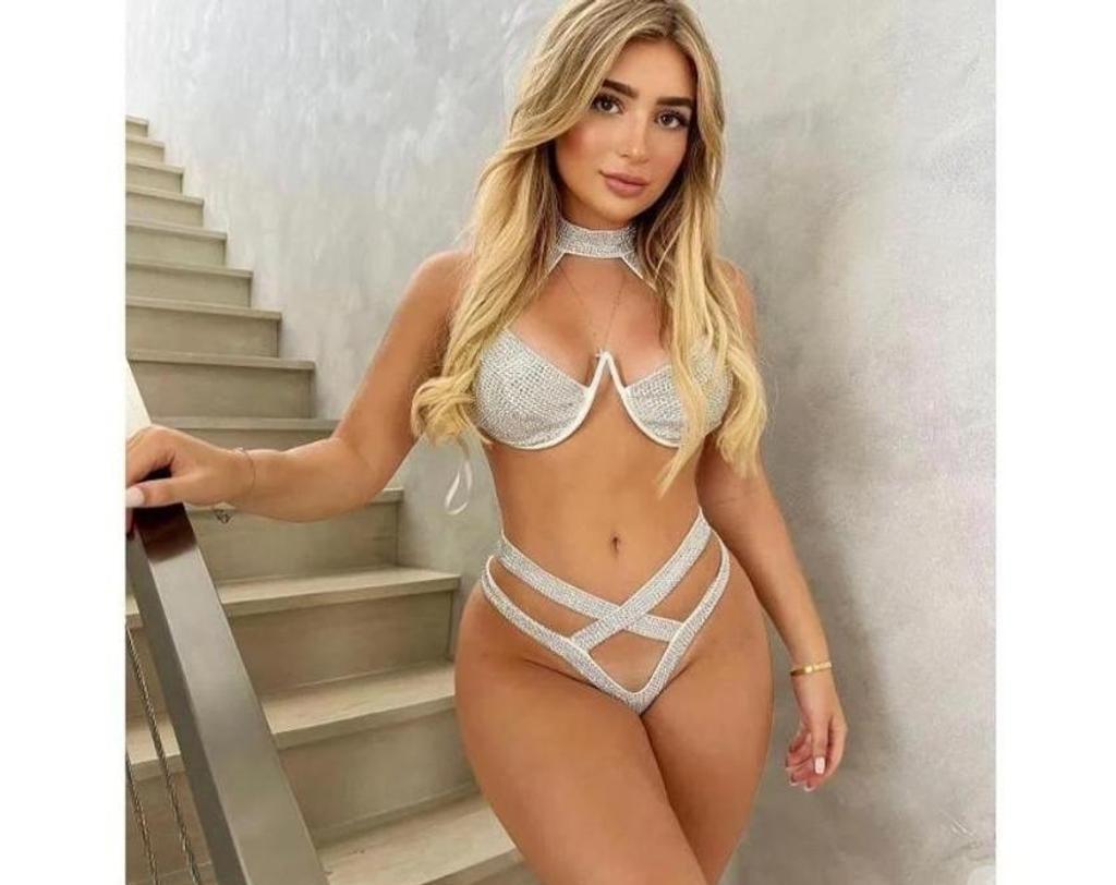  is Female Escorts. | London | United Kingdom | United Kingdom | scarletamour.com 