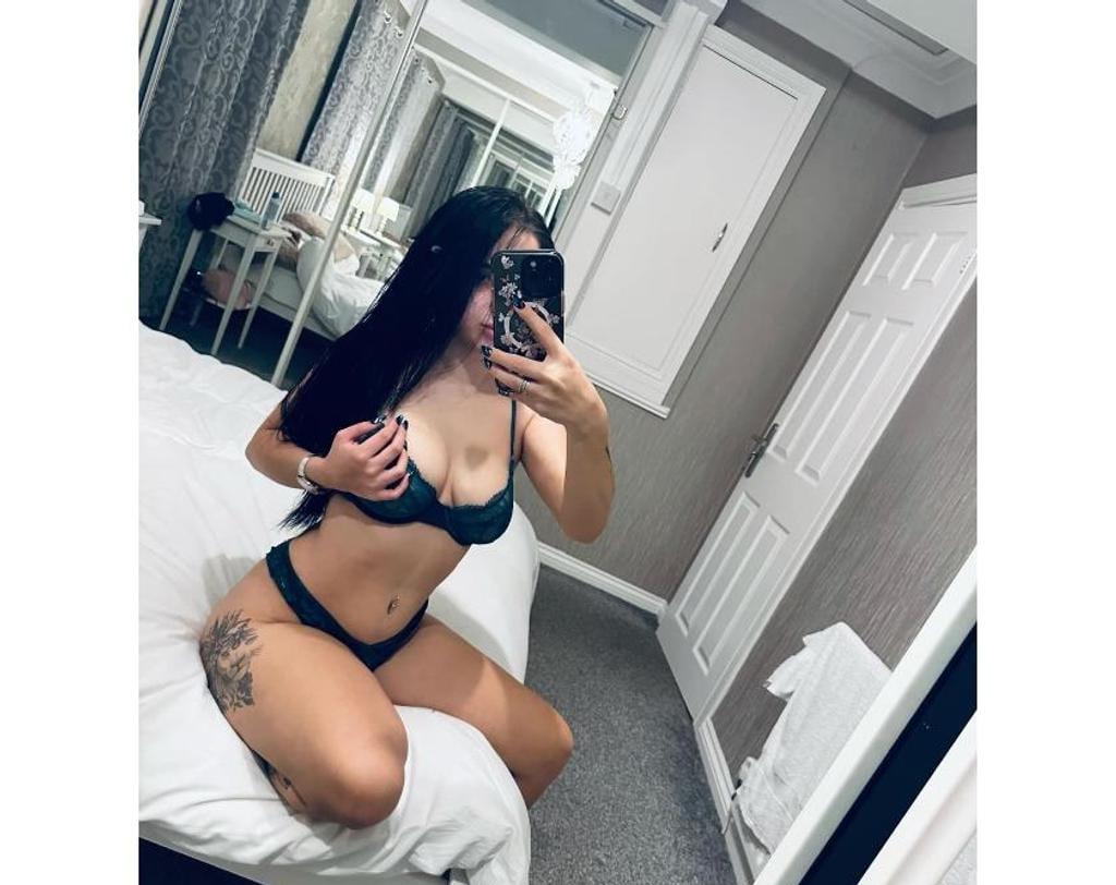  is Female Escorts. | Belfast | United Kingdom | United Kingdom | scarletamour.com 