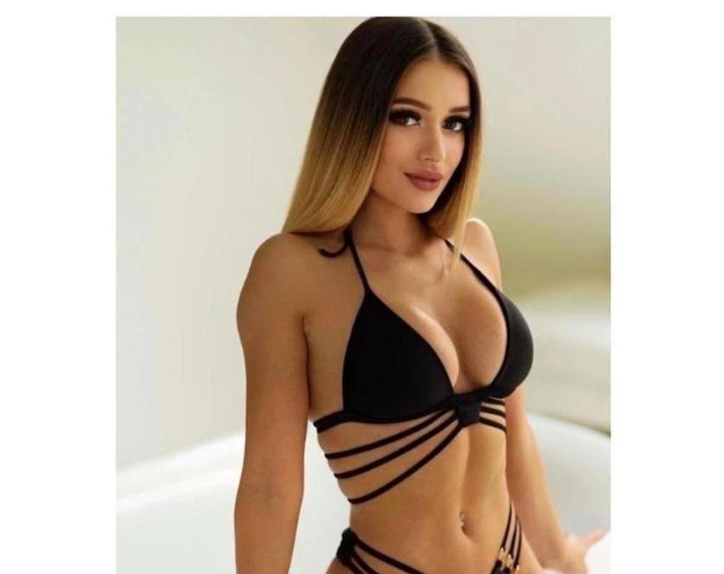  is Female Escorts. | East Midlands | United Kingdom | United Kingdom | scarletamour.com 