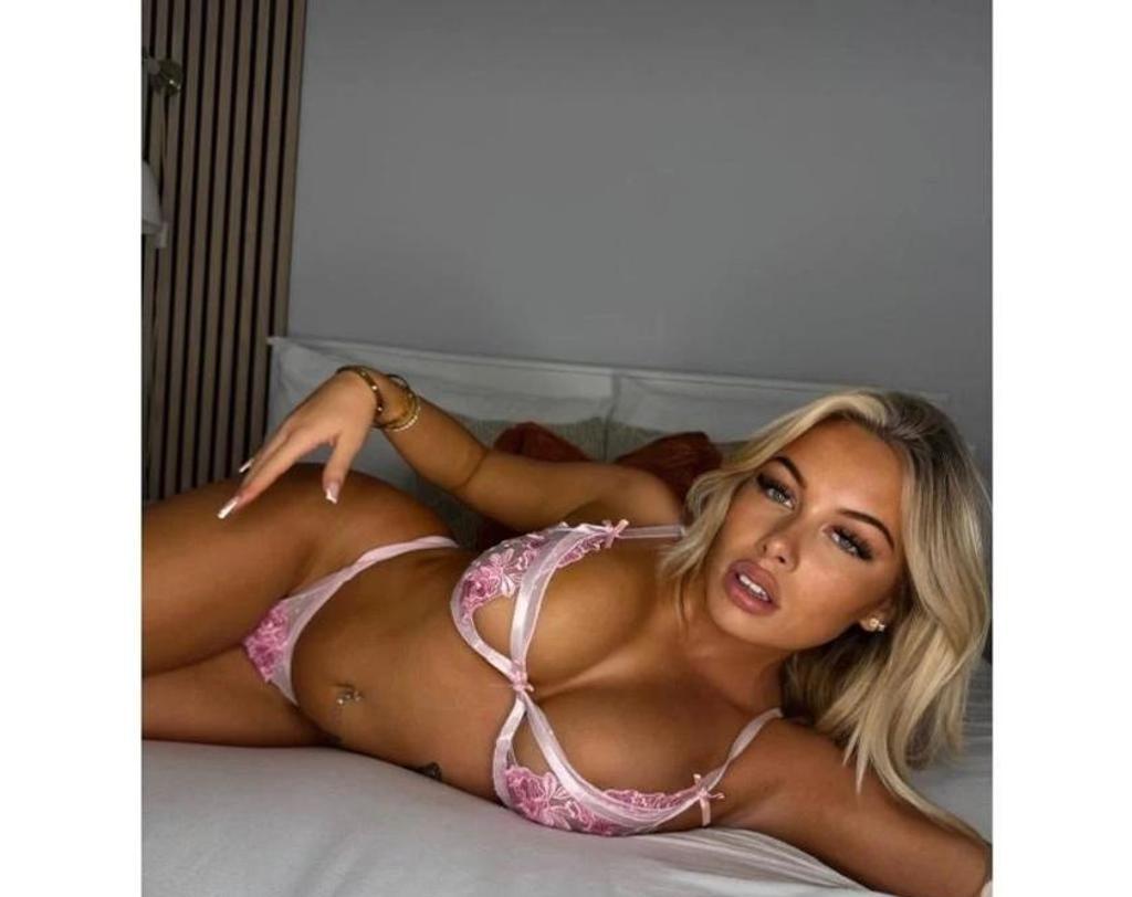  is Female Escorts. | Brighton | United Kingdom | United Kingdom | scarletamour.com 