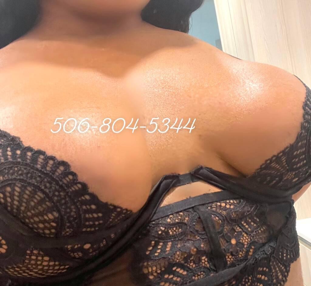 Gianna is Female Escorts. | belleville | Ontario | Canada | scarletamour.com 