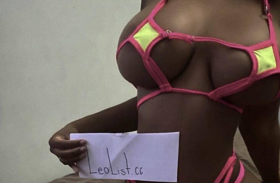 Jade is Female Escorts. | Owen Sound | Ontario | Canada | scarletamour.com 